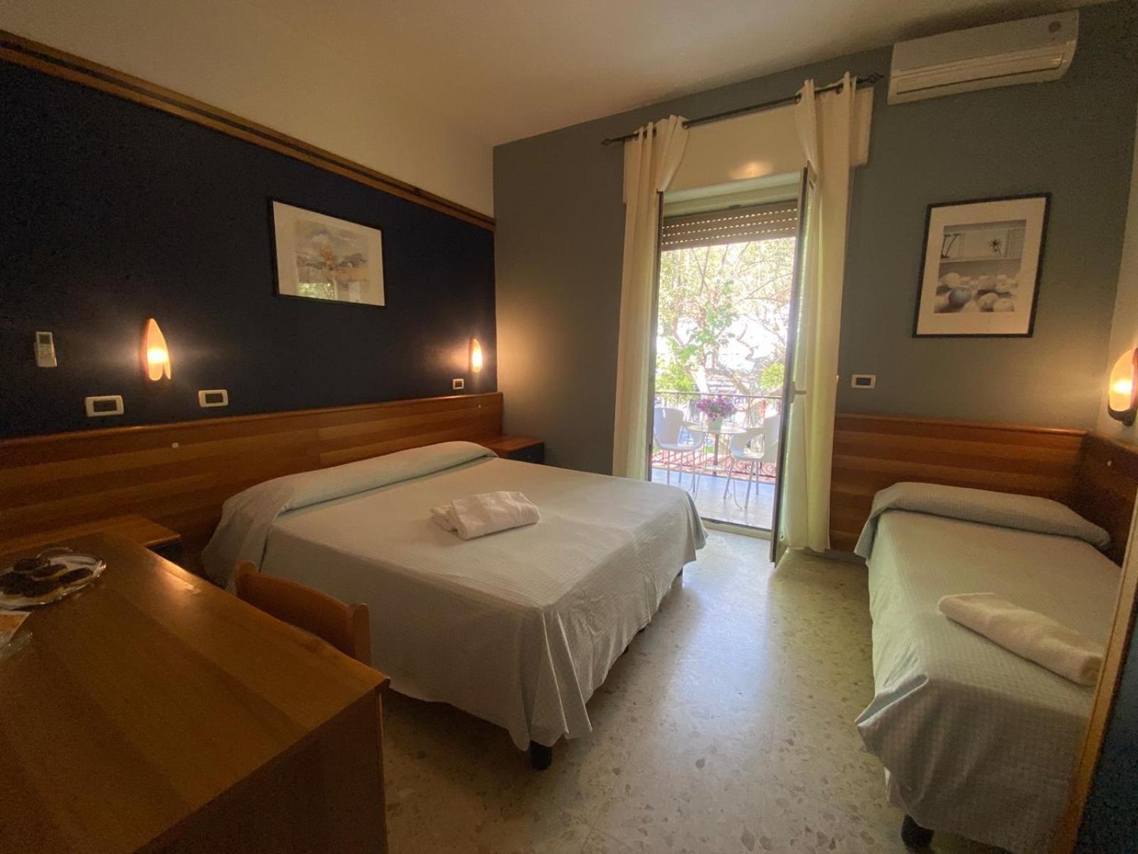 Hotel Praja Mare Praia a Mare Zewnętrze zdjęcie